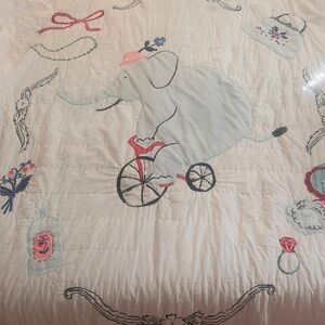 CRATE & BARREL KIDS FULL SIZE WHIMSICAL QUILT